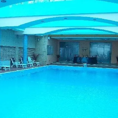 发罗拉国际酒店 酒店 Vlorë