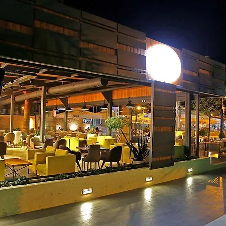 Hotel International