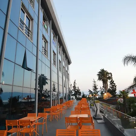 ホテル International Vlorë