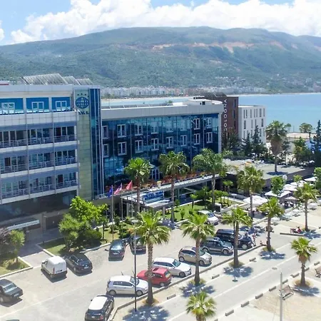 Hotel International
