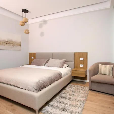 호텔 International Vlorë