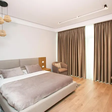 International Vlorë