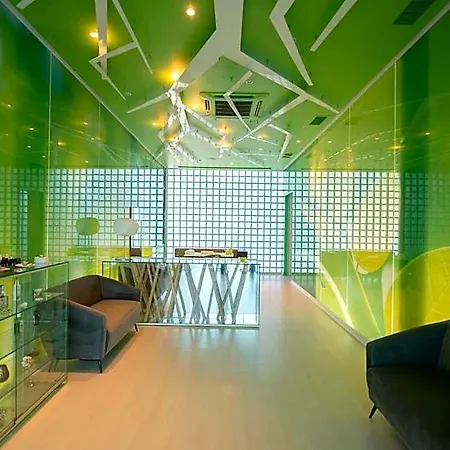 International Otel Avlonya