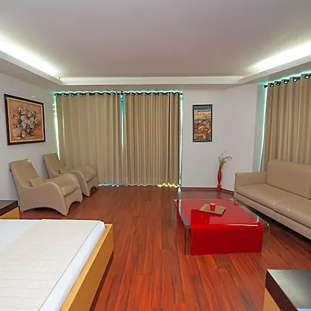 Otel International 4*