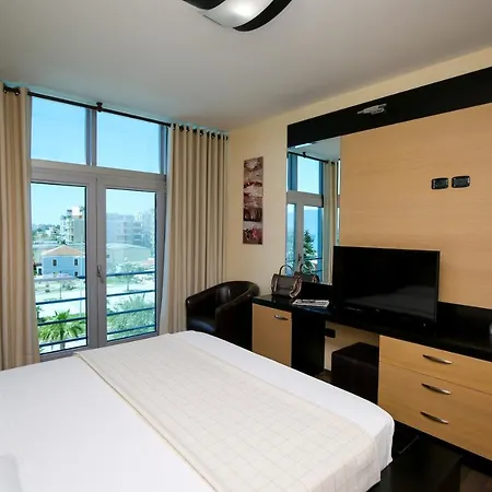 International 호텔 4*