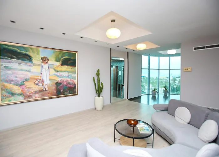 International Hotel 4*